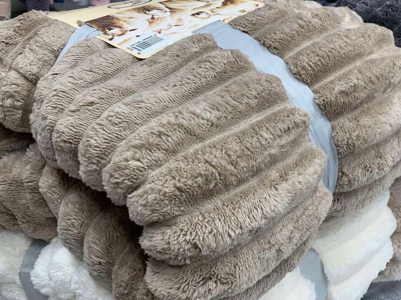 Плед на овчині Шарпей. Широка смужка 4,5 см Розмір 150х200. Koloco 1-55 фото